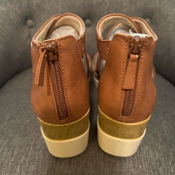 Naturlizer- SOUL GOODTIMES WEDGE SANDAL-Size 9W - Picture 12 of 13